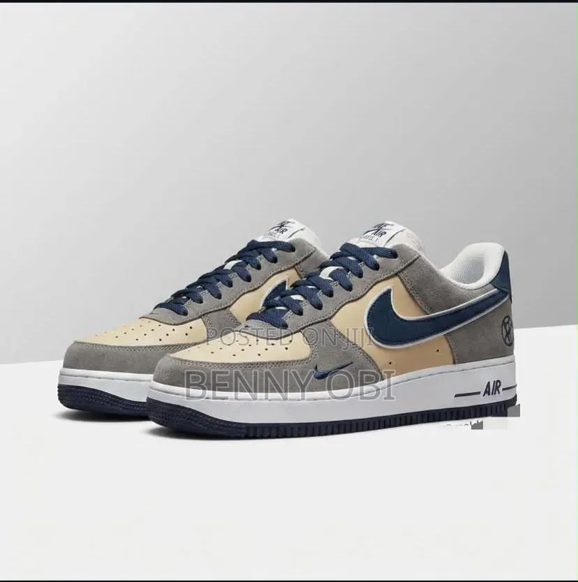 Nike Sneakers