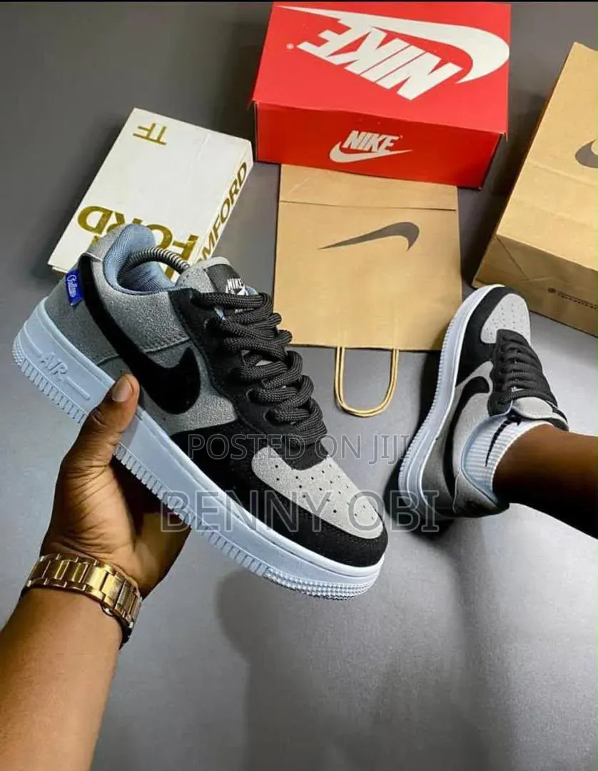 Nike Sneakers