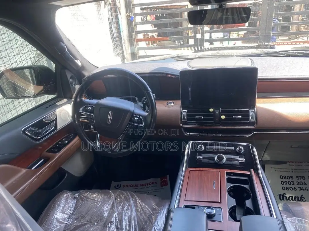 Lincoln Navigator 2022 Black