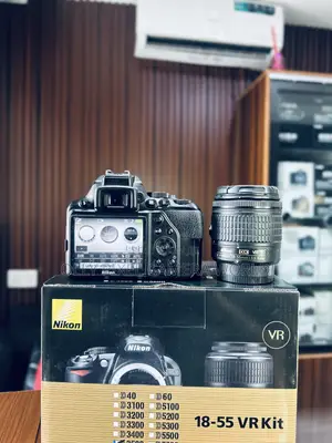 Nikon D3500 With Kit Lens