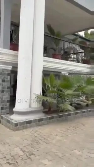 5bdrm Duplex in Maitama for sale