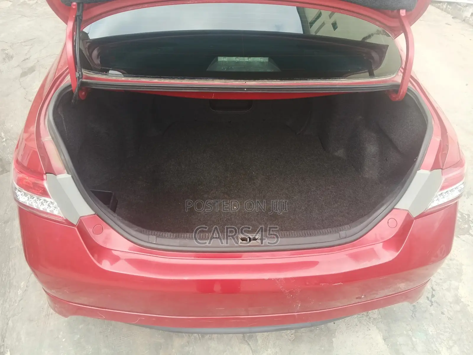 Toyota Camry 2011 Red