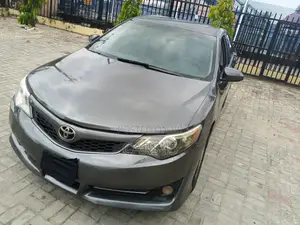 Toyota Camry 2014 Gray