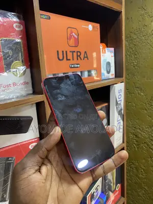 Apple iPhone 13 128 GB Red