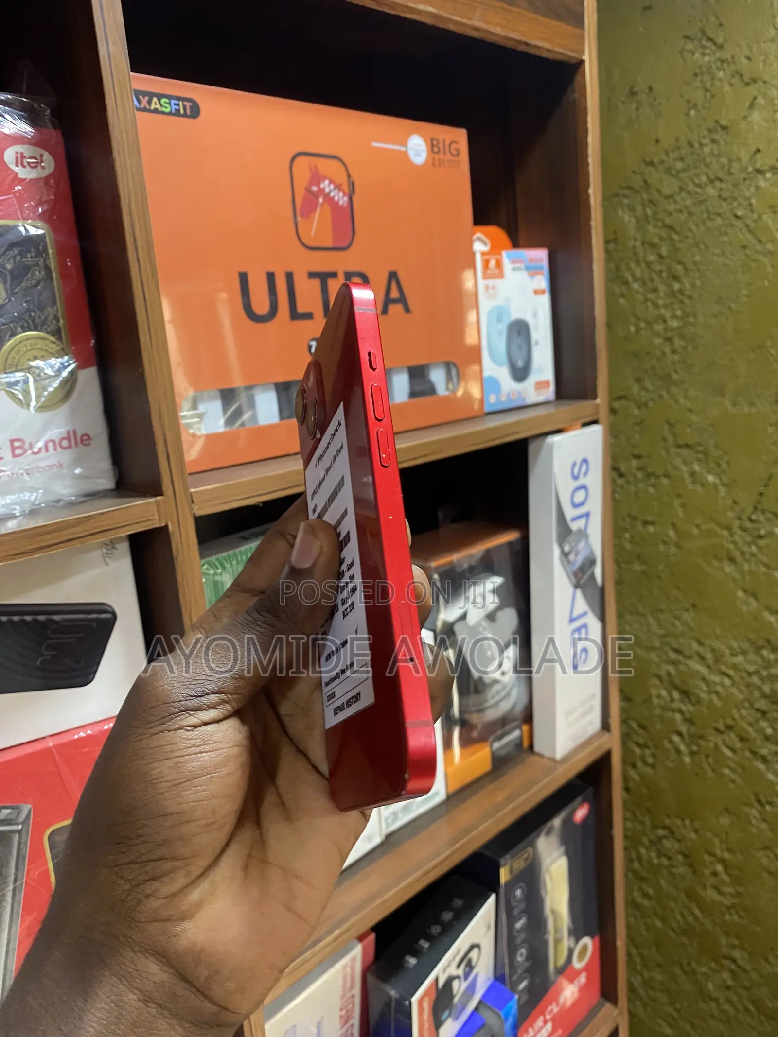 Apple iPhone 13 128 GB Red