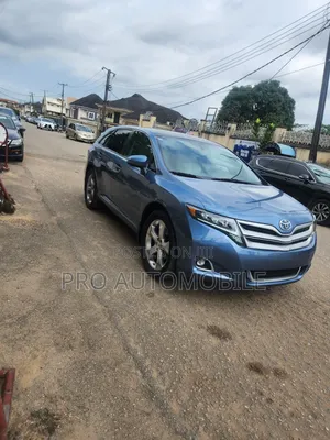 Toyota Venza XLE 2011 Blue