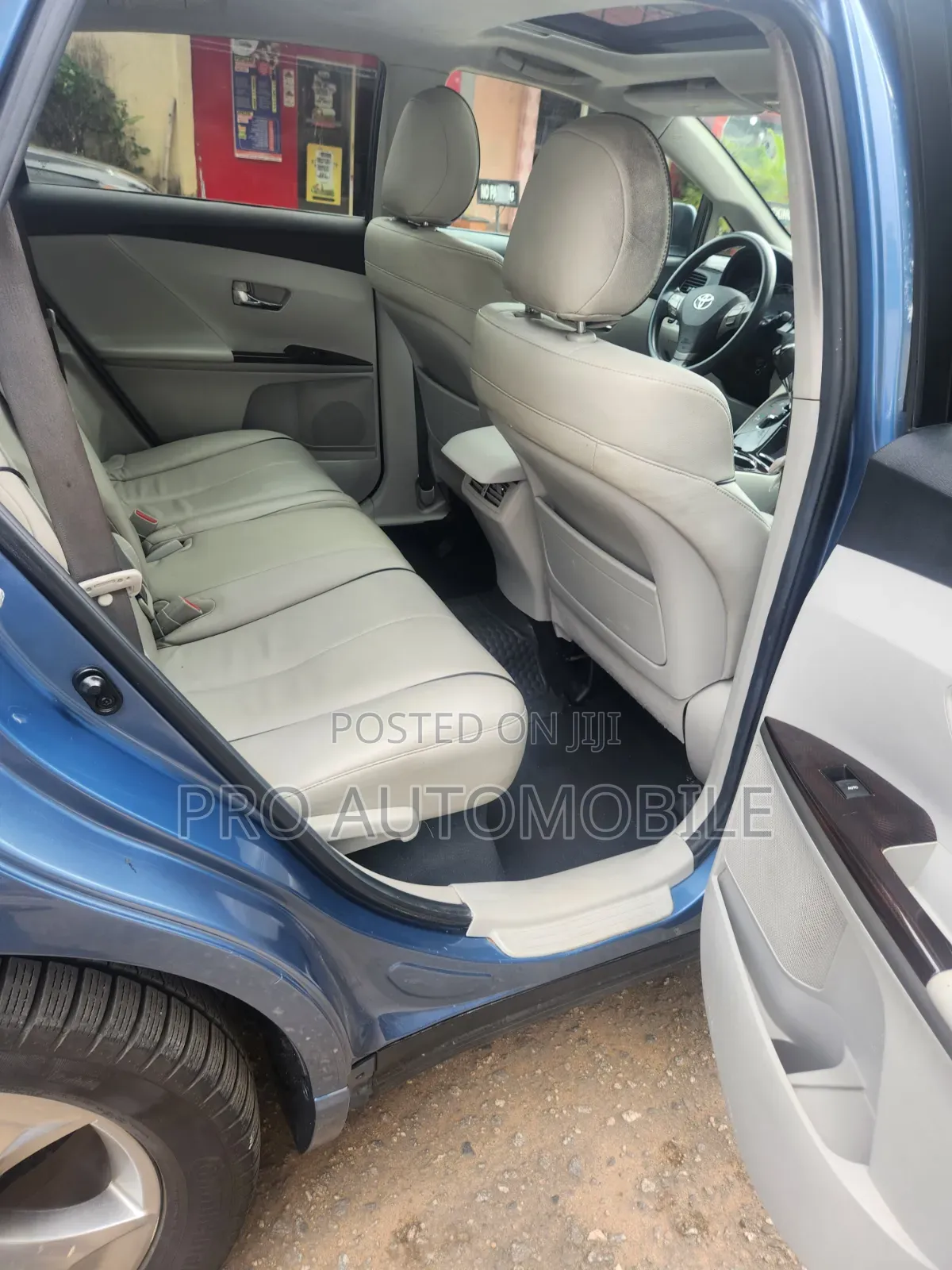 Toyota Venza XLE 2011 Blue