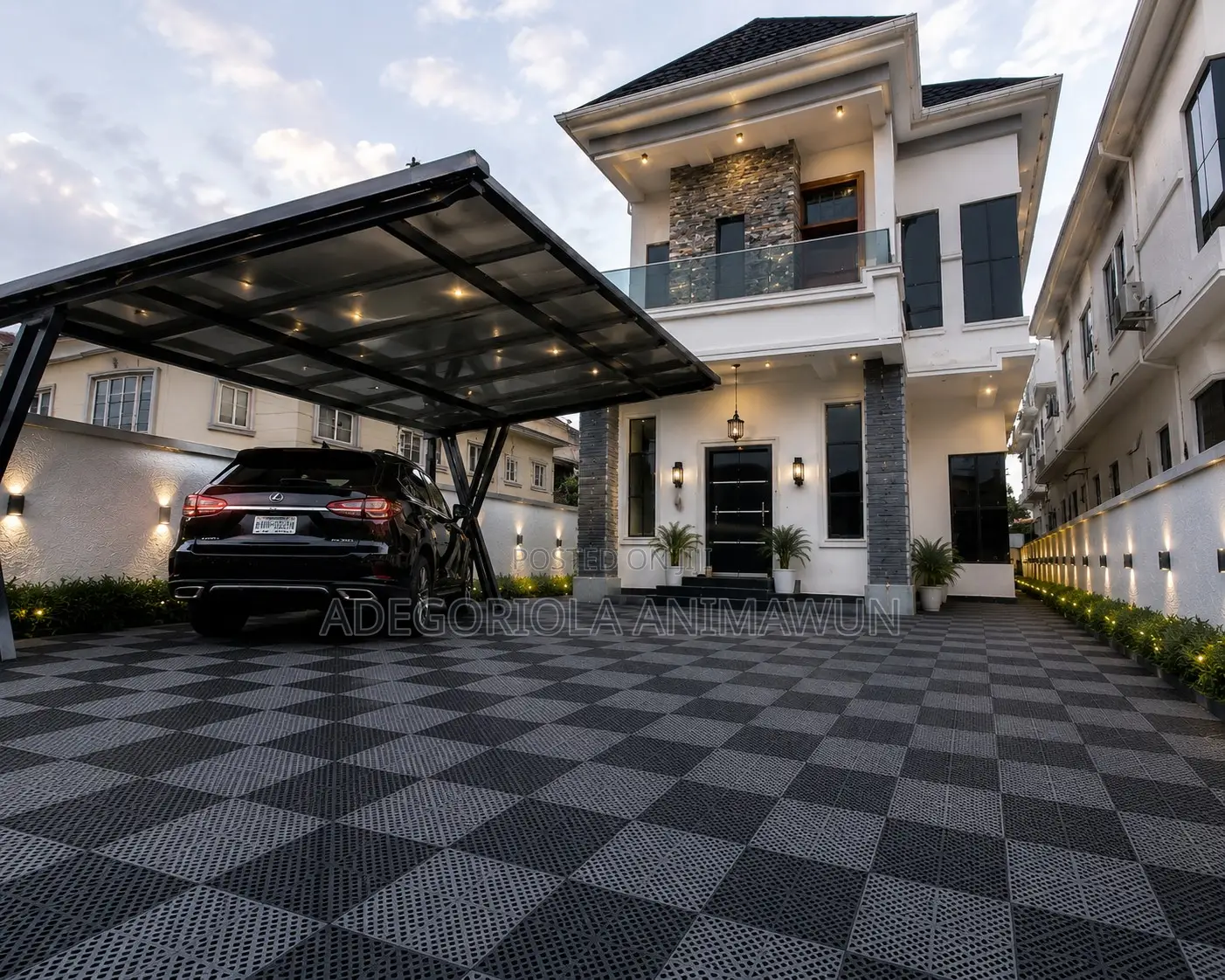 Durable PP Interlocking Tiles for Indoor & Outdoor Use