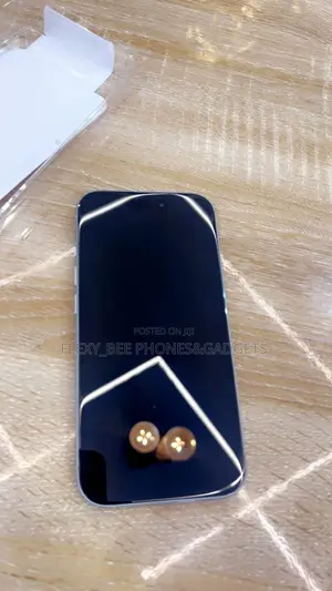 Apple iPhone 15 128 GB White