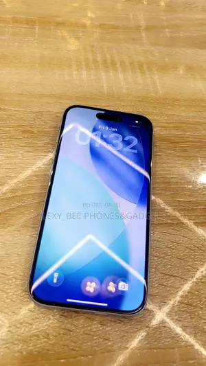 Apple iPhone 15 128 GB White