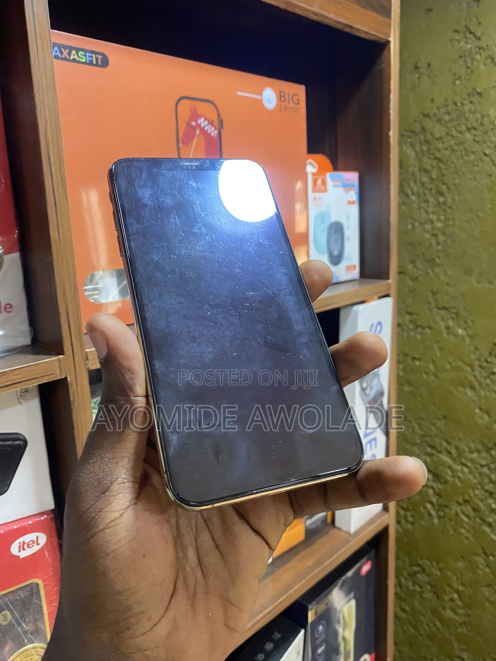 Apple iPhone XS Max 64 GB Gold