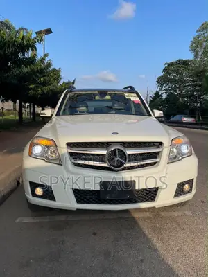 Mercedes-Benz GLK-Class 350 4MATIC 2011 White