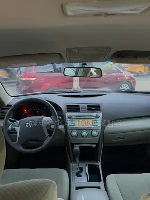Toyota Camry 2008 Gold