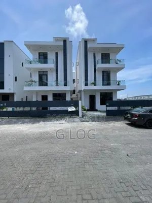 5bdrm Duplex in Orchid, Chevron for sale