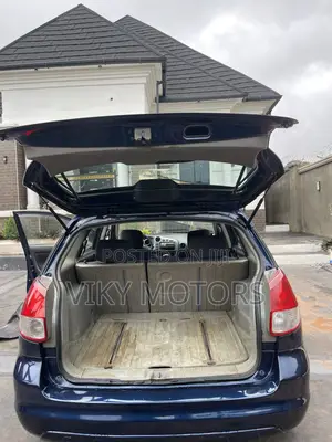 Toyota Matrix XR Hatchback AWD (1.8L 4cyl 4A) 2004 Blue