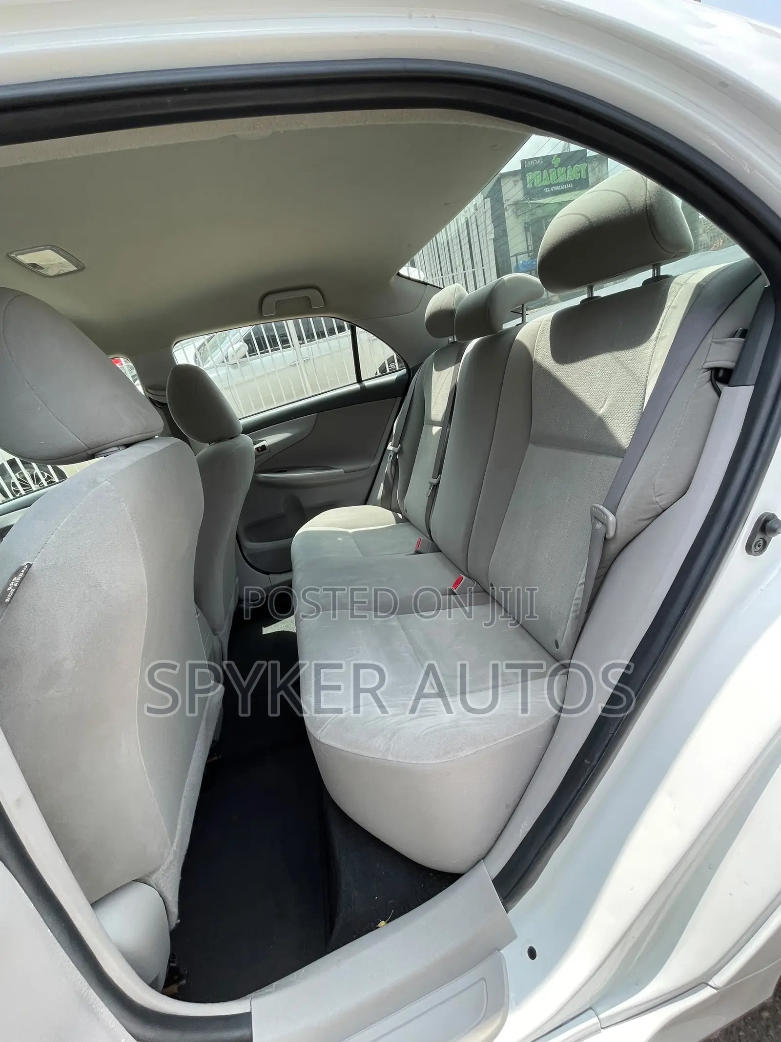 Toyota Corolla 2011 White