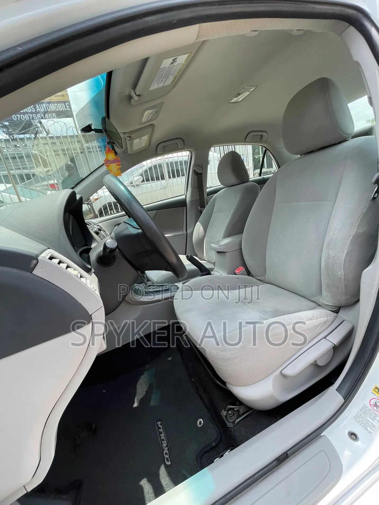 Toyota Corolla 2011 White