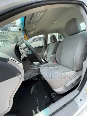 Toyota Corolla 2011 White