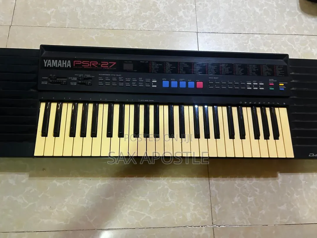 Yamaha PSR27 Keyboard