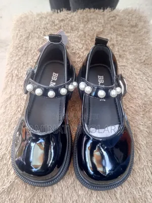 Female Shoe