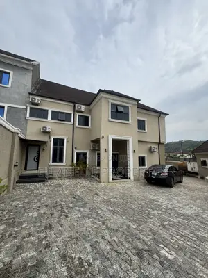 3bdrm Townhouse / Terrace in Asokoro for rent