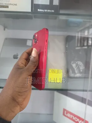 Apple iPhone 13 128 GB Red