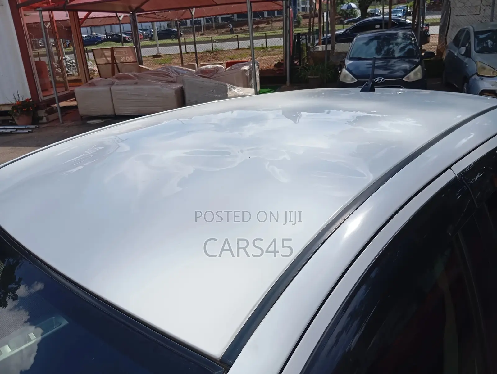 Toyota Vitz 2016 White