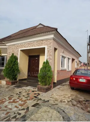 3bdrm Bungalow in Palm Height Estate, Lugbe District for sale