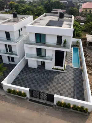 Premium Multipurpose Plastic Floor Tiles