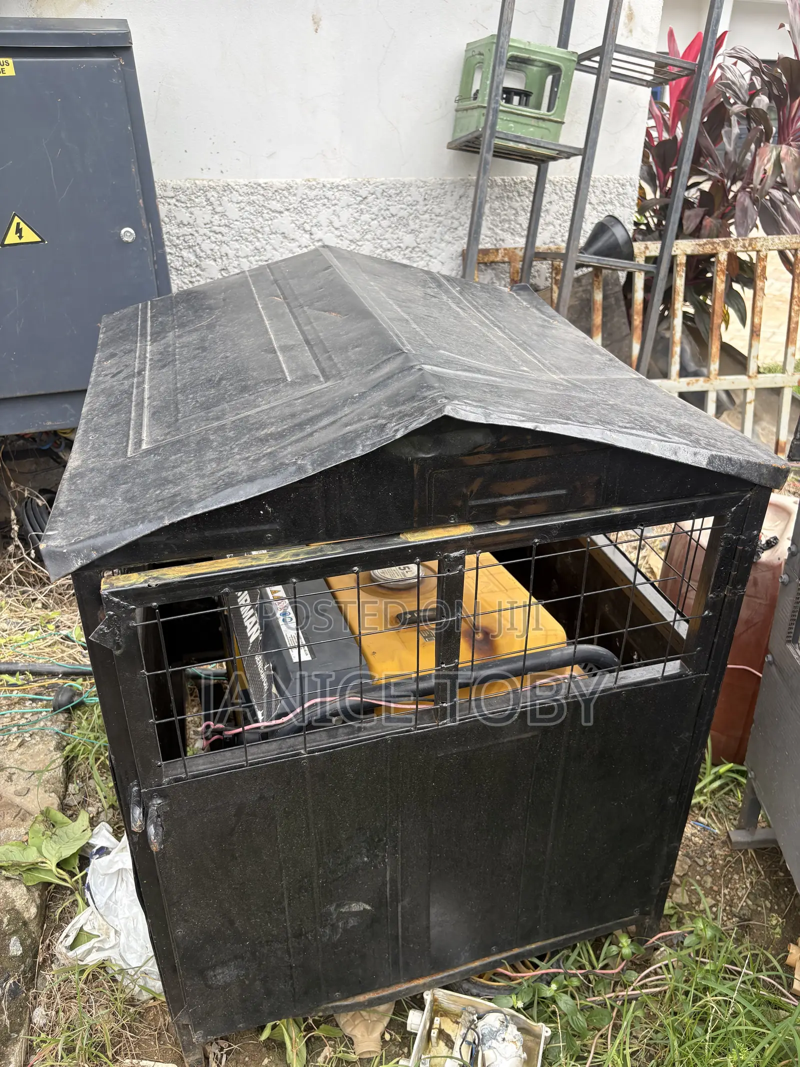 Generator and Gen House