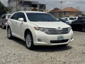 Toyota Venza AWD 2011 White