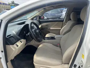 Toyota Venza AWD 2011 White