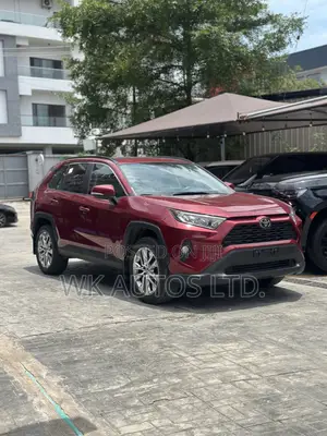 Toyota RAV4 XLE Premium AWD 2019 Red