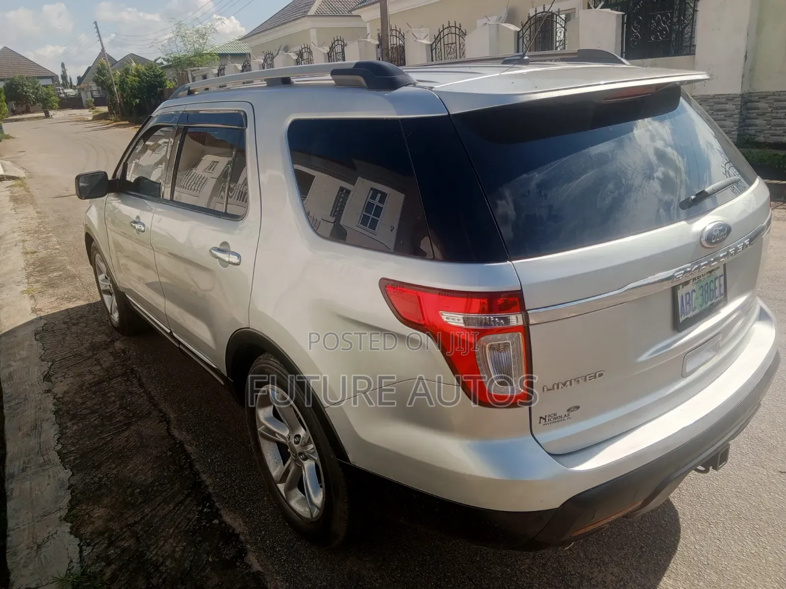 Ford Explorer 2012 Silver