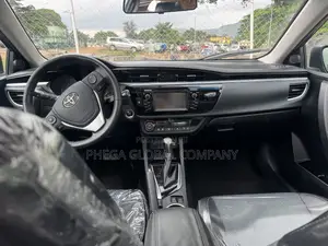 Toyota Corolla S Premium 4dr Sedan (1.8L 4cyl CVT) 2015 Gray