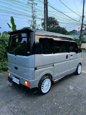 Suzuki Bus