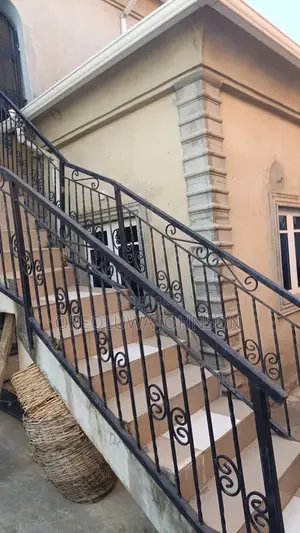2bdrm Block of Flats in Iseri Olofin for sale