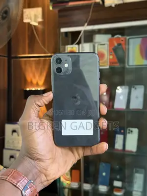Apple iPhone 11 64 GB Black
