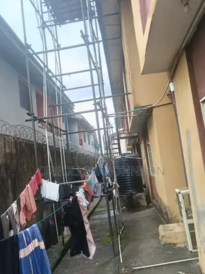 3bdrm Block of Flats in Iseri Olofin for sale