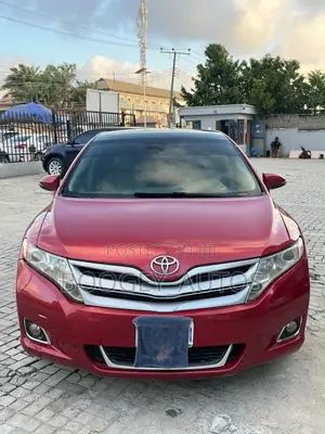Toyota Venza 2010 Red