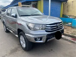 Toyota Hilux 2.0 VVT-i 2012 Gray