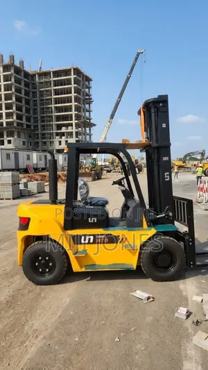Brand New UN 7 Ton Diesel Forklift – 4.5M, Isuzu Engine, Solid Tires