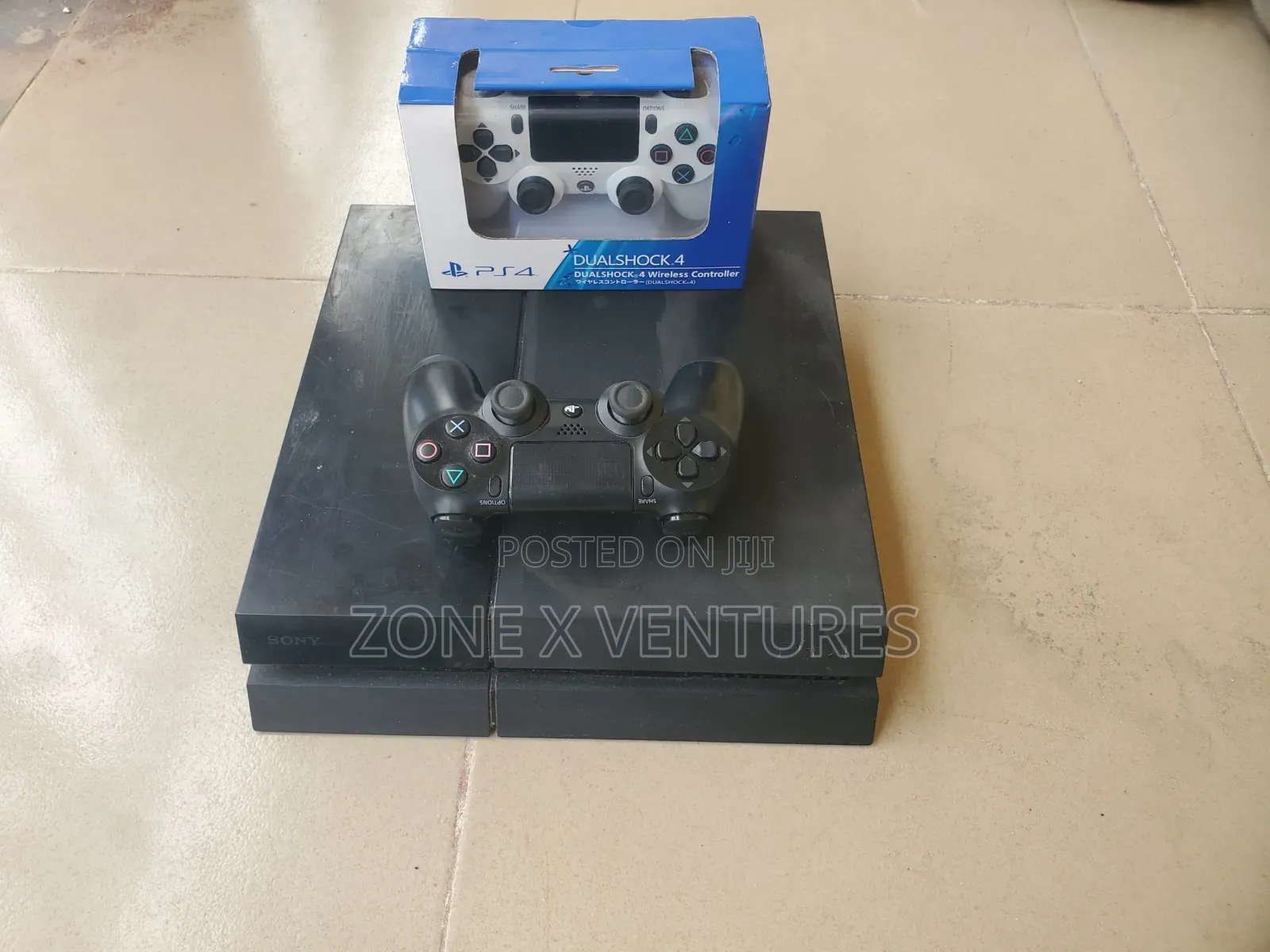 Playstation 4 Console