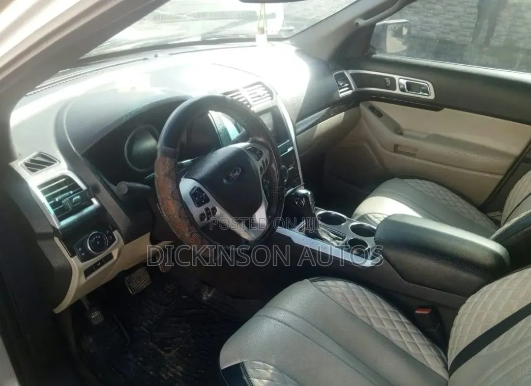 Ford Explorer 2012 White