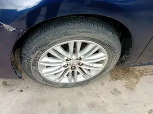 Lexus ES 2014 Blue