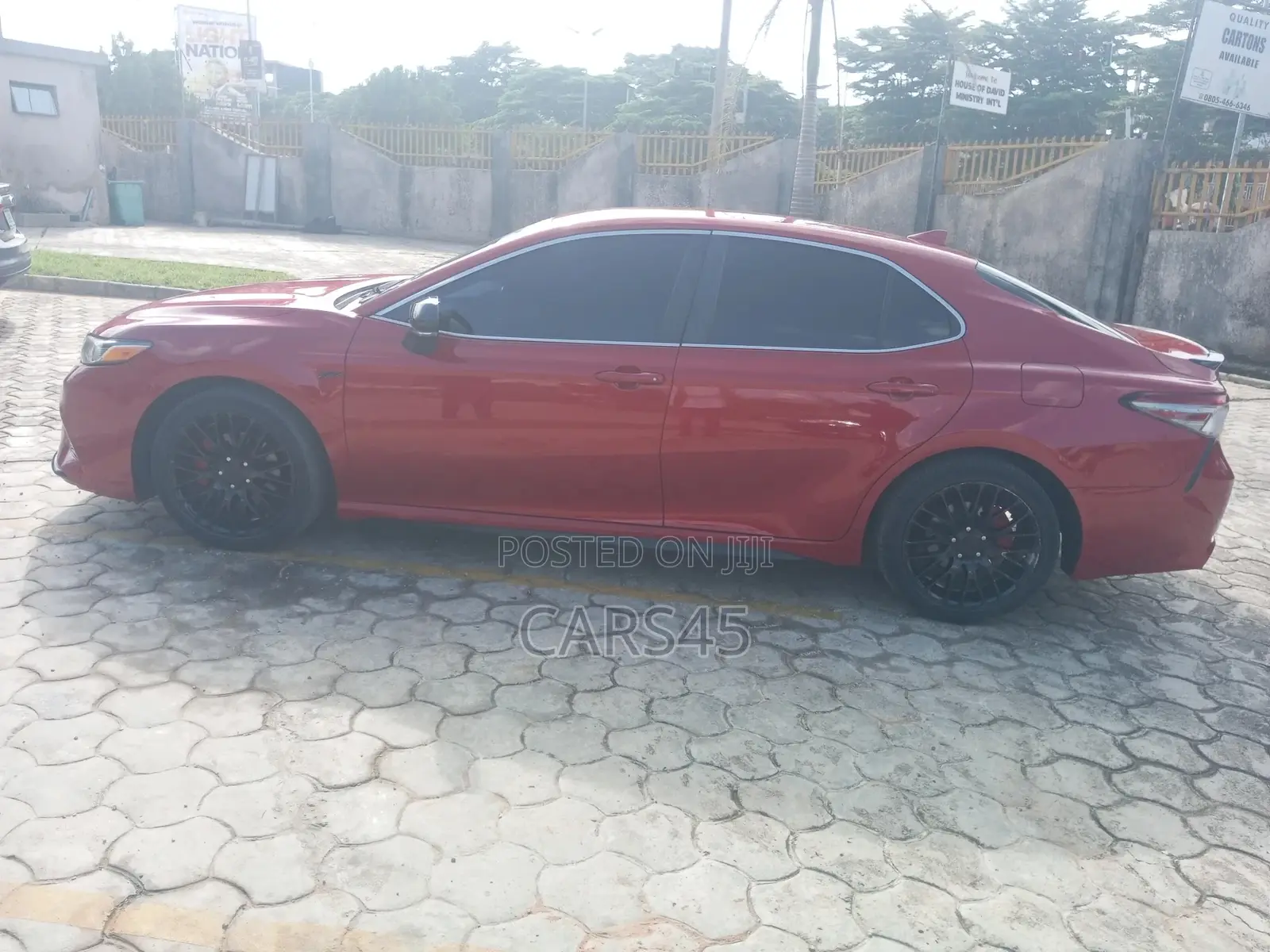 Toyota Camry 2020 Red
