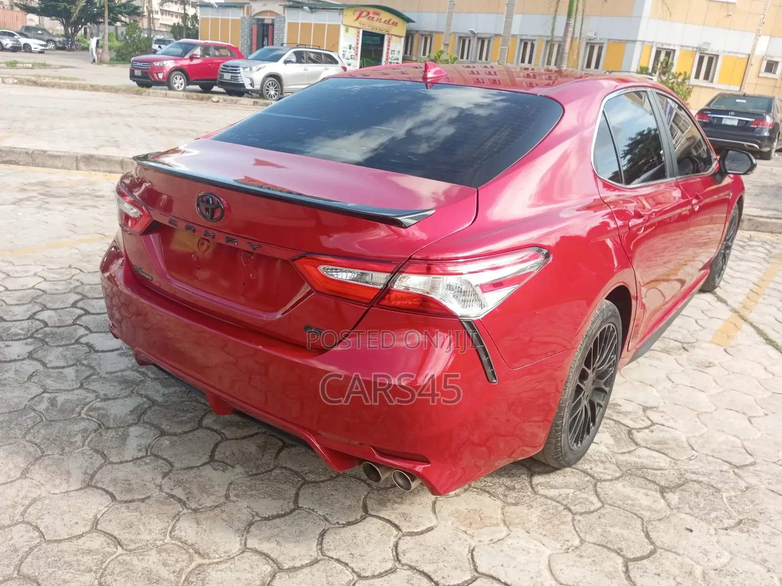 Toyota Camry 2020 Red
