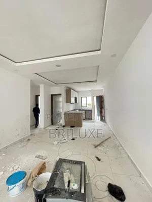 2bdrm Apartment in Chevron for rent