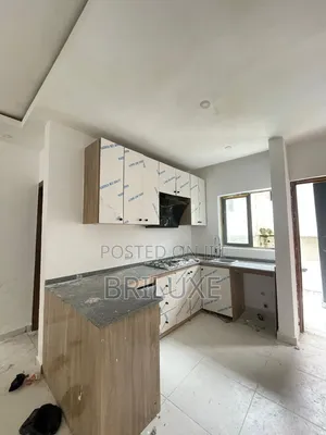 2bdrm Apartment in Chevron for rent