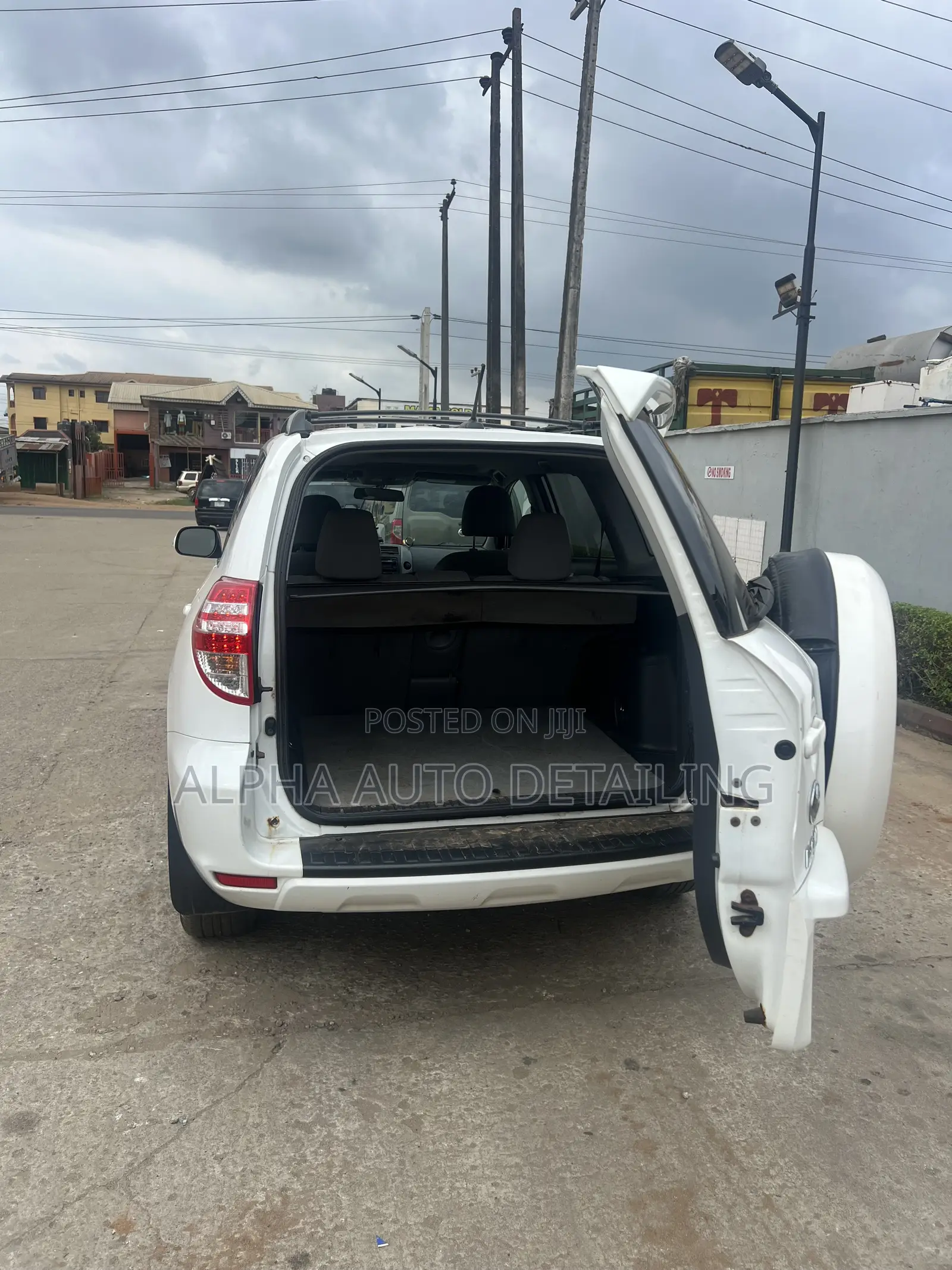 Toyota RAV4 2012 White